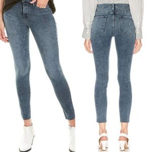 Frame Le High Skinny Jeans in Beat Wash